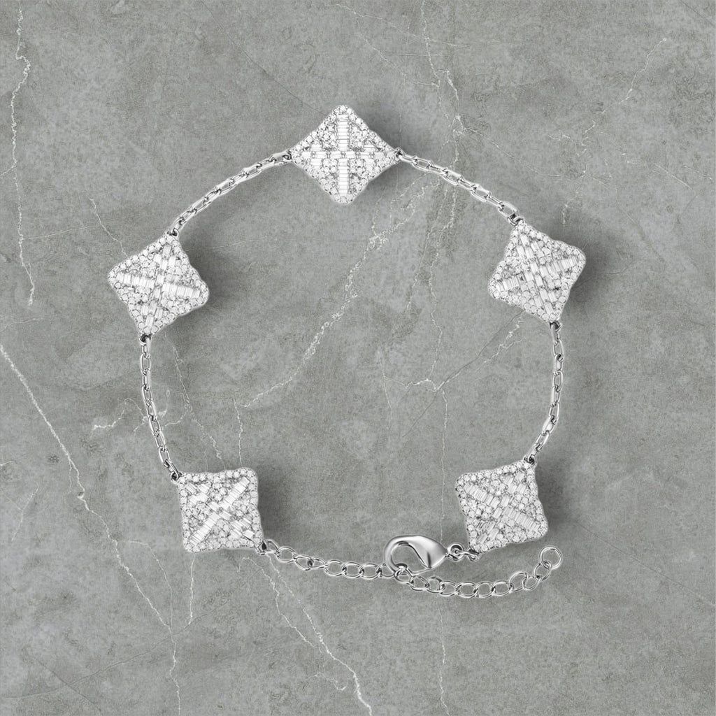 ICED CLOVER BRACELET