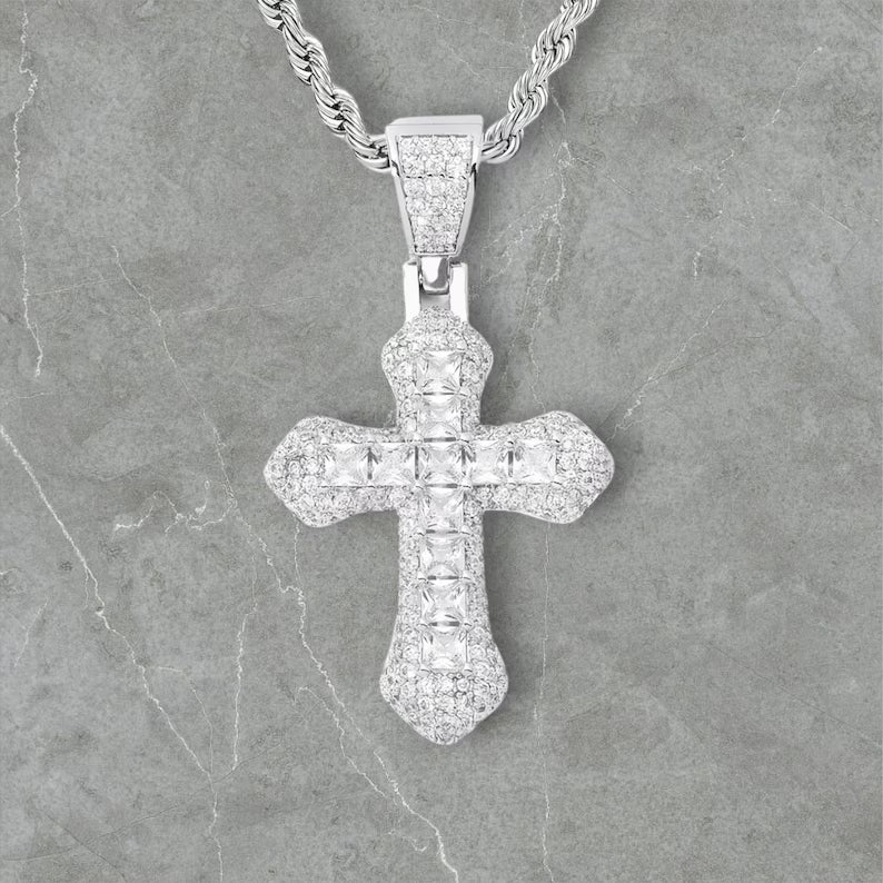 CROSS PENDANT, crafted in White Gold